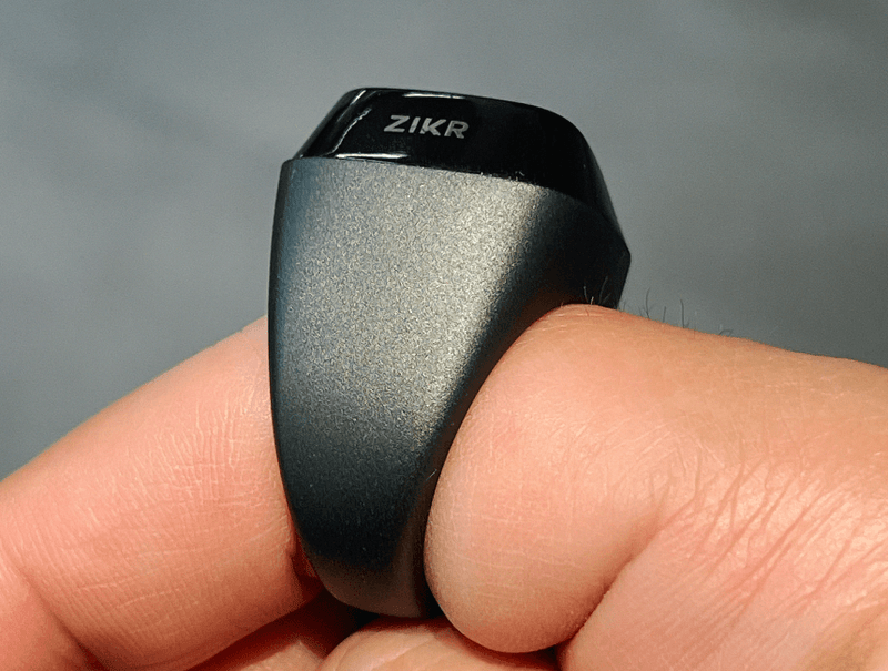 Metal body smart zikr ring M02 close-up design